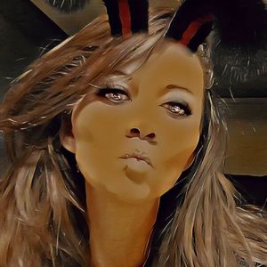 Meet your Posher, Cari